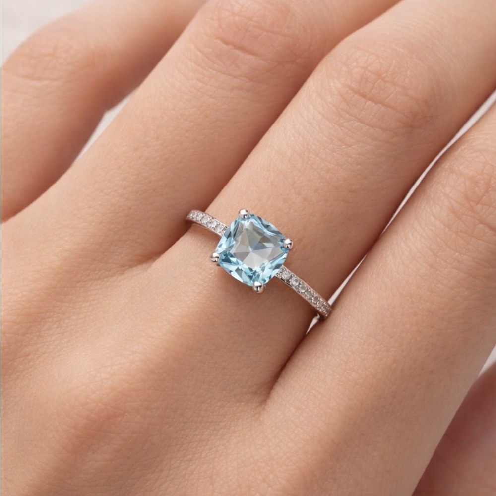 Aquamarine ring